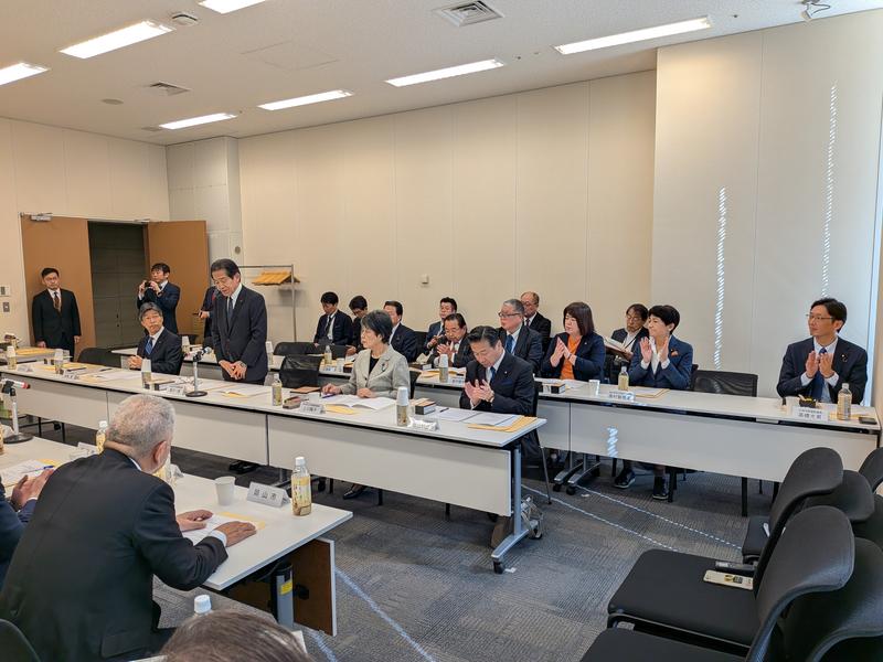 逢沢代表あいさつ1.jpg