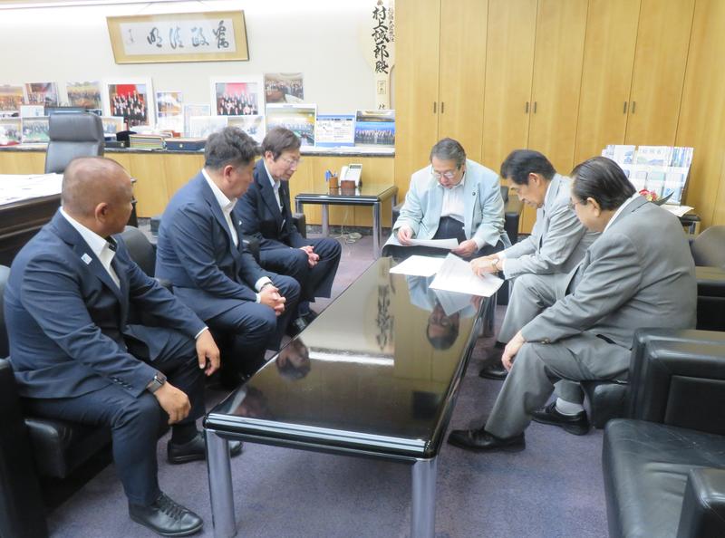 総務大臣_会談の様子.JPG