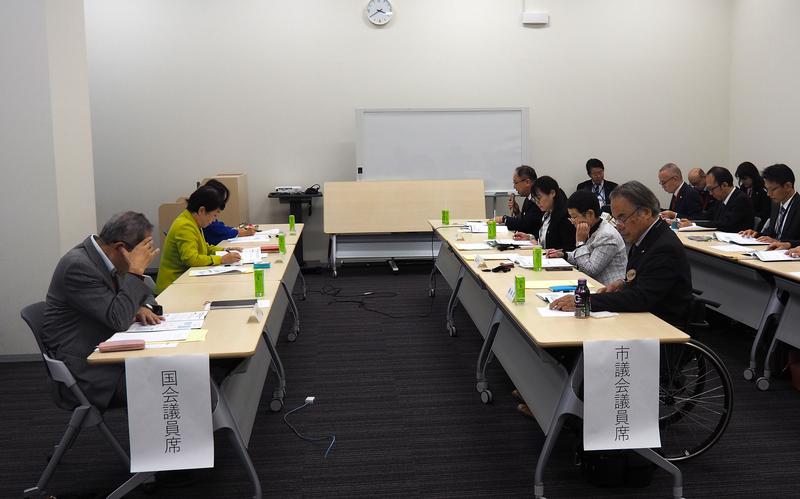 懇談会の様子.JPG