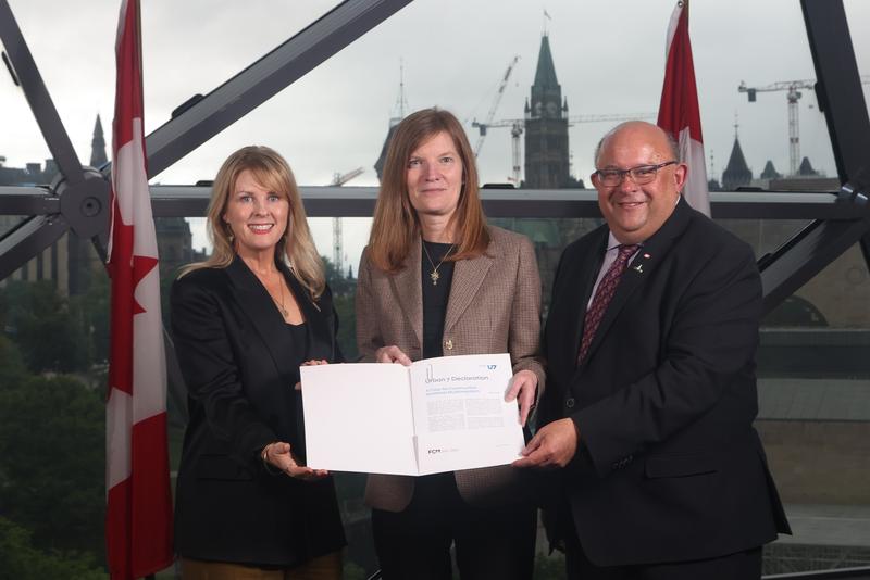 2025U7市長宣言手交セレモニー